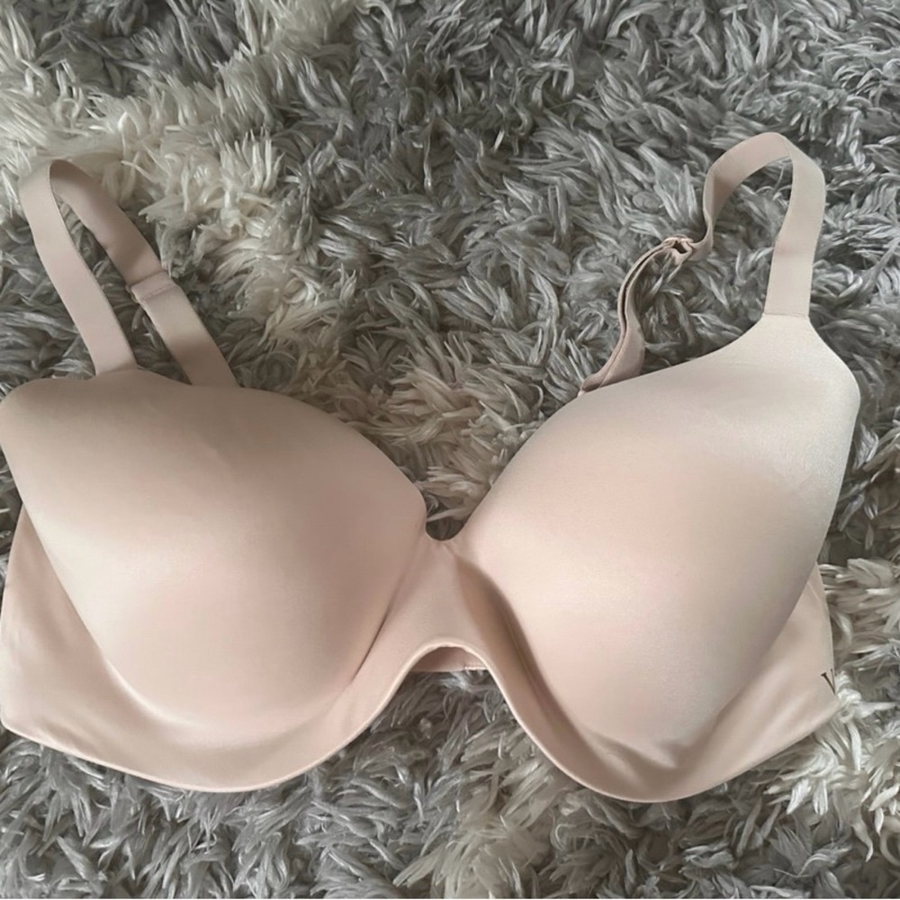 Victoria's Secret Full Coverage Wireless Bra Infinity Flex